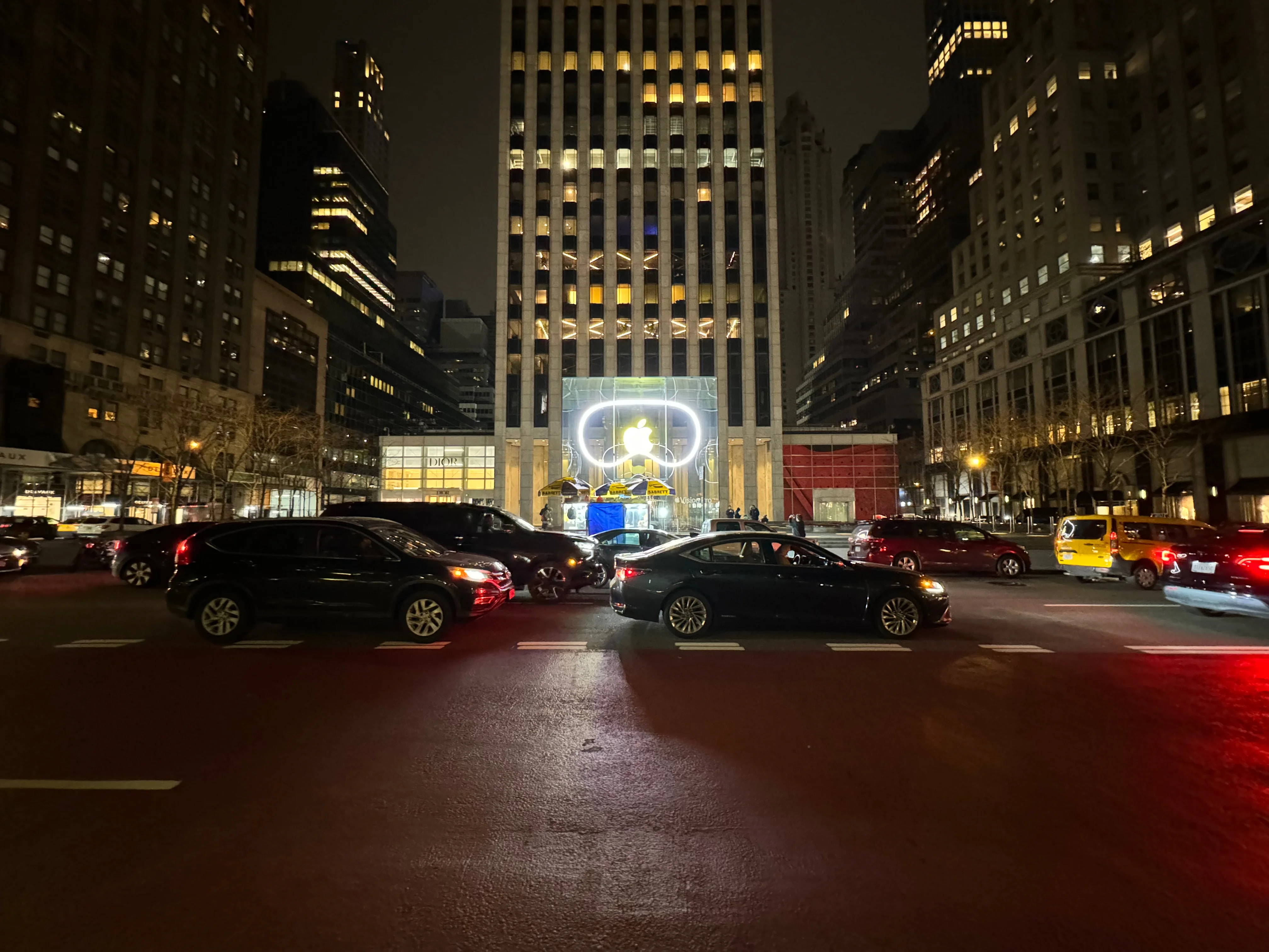 Apple Fifth Avenue at night